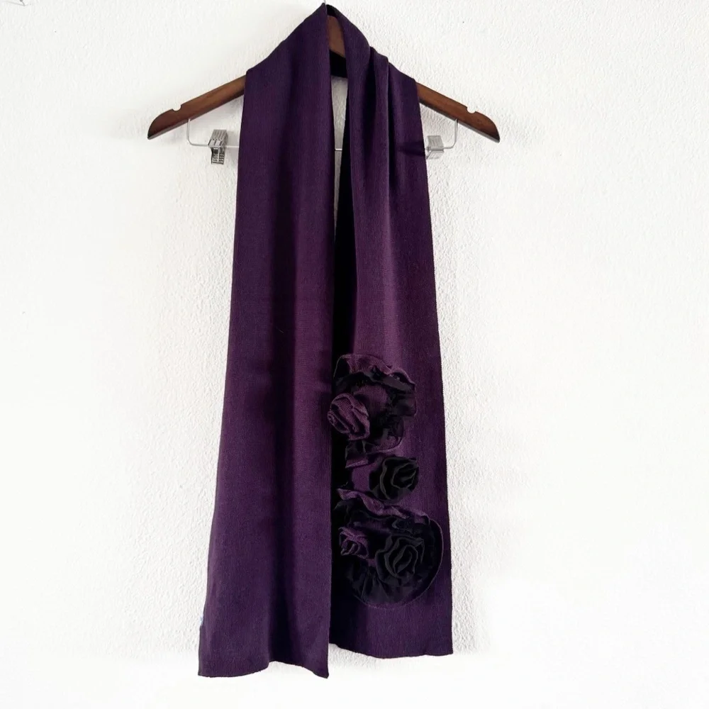 Vera Wang Soft Knit Fashion Scarf Floral Fabric Deep Purple Beet Accessory